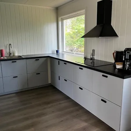 Pa Kvenvaer Hitra